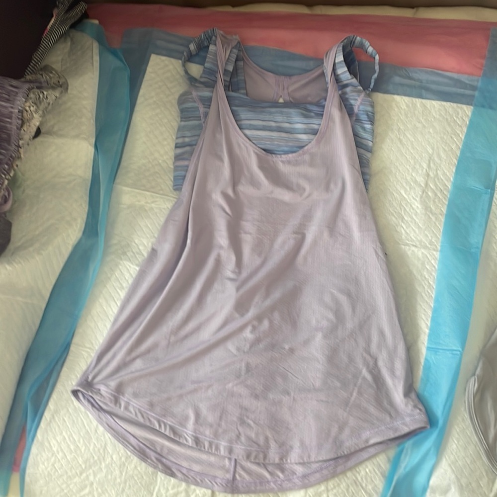 Lululemon sports bra top